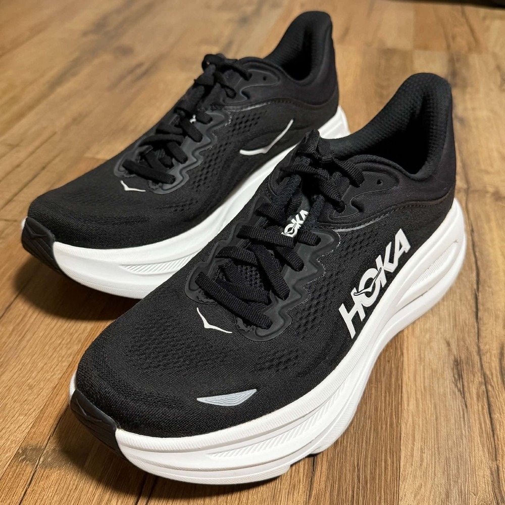 Hoka Bondi 9 Womens Running Shoes Black White 1162012-BWHT Size 9.5B